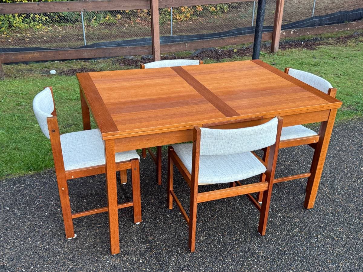 Dining Table Set